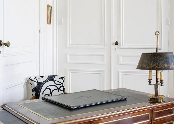 Elegance Et Luxe Au Coeur De Bordeaux-quinconces Бордо